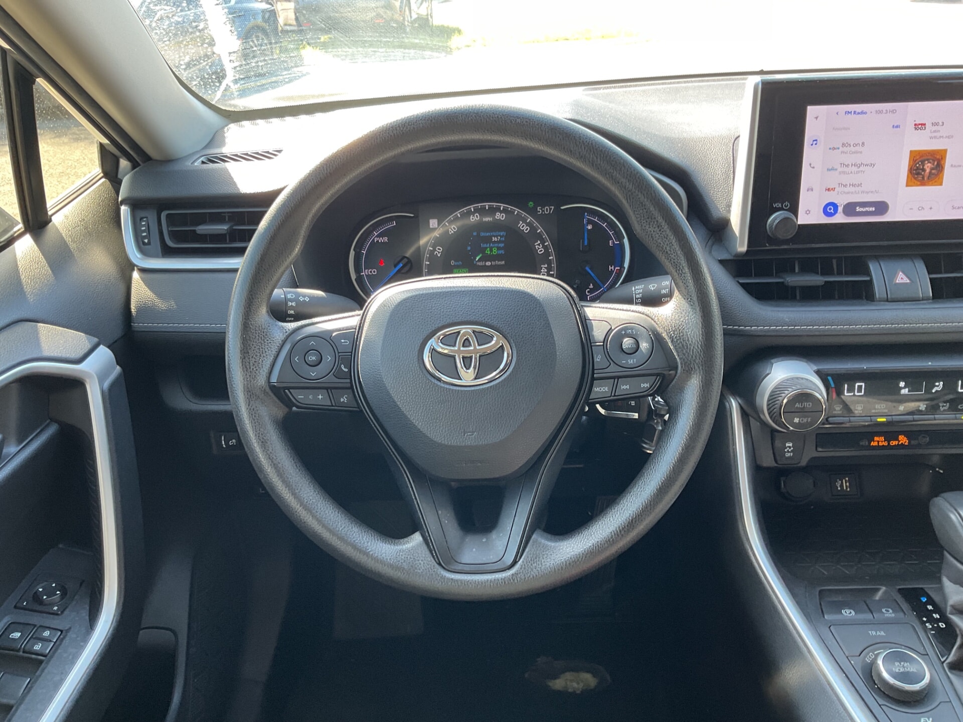 2023 TOYOTA RAV4 HYBRID LE photo 20