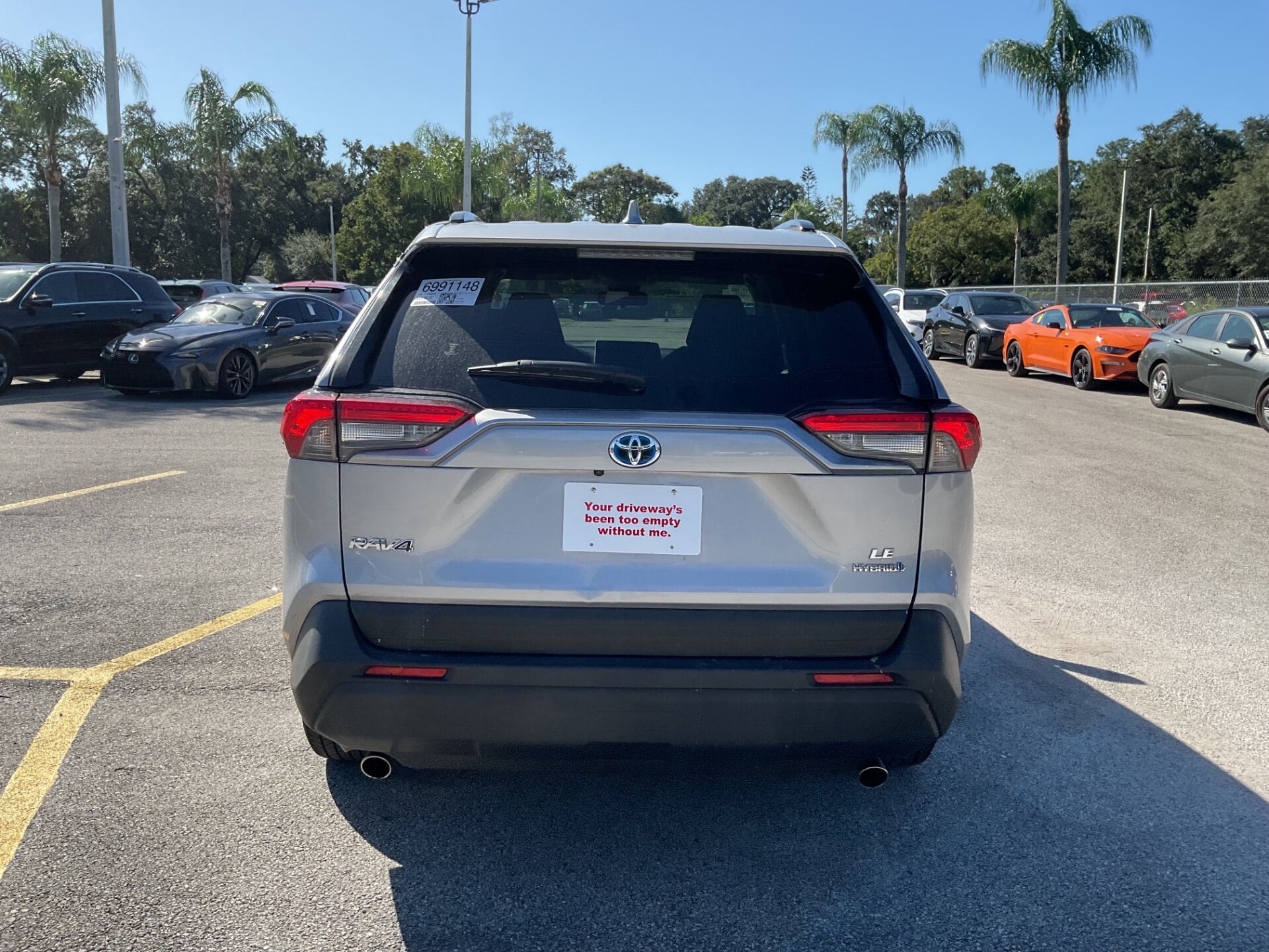 2023 TOYOTA RAV4 HYBRID LE photo 8