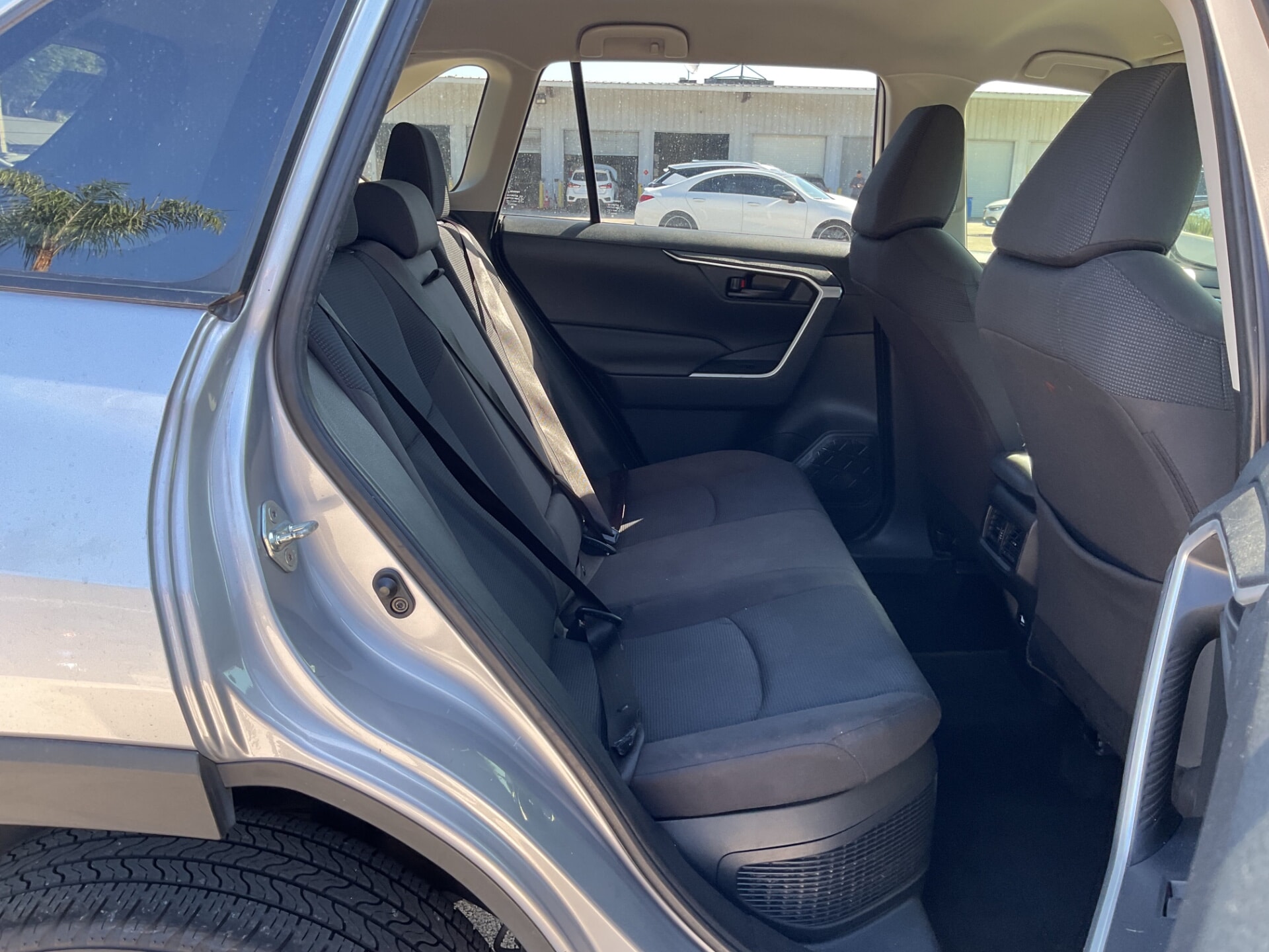 2023 TOYOTA RAV4 HYBRID LE photo 16