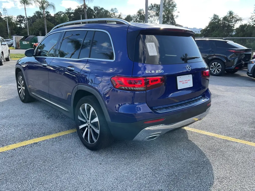 2022 MERCEDES-BENZ GLB GLB 250 photo 3