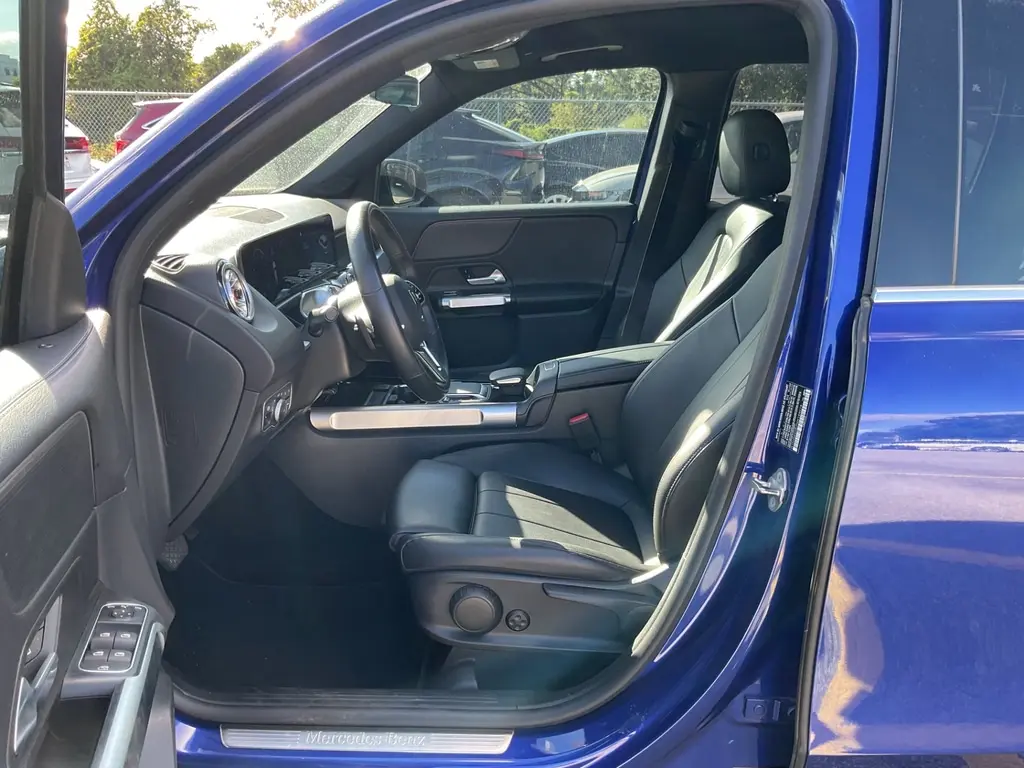 2022 MERCEDES-BENZ GLB GLB 250 photo 10