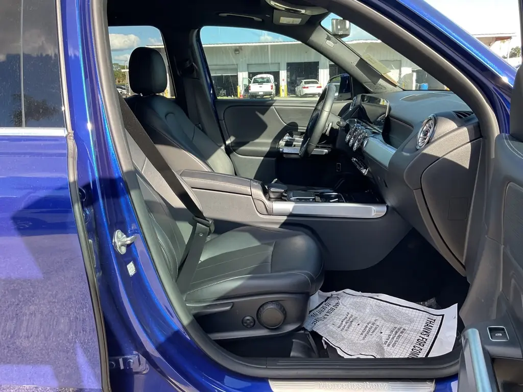 2022 MERCEDES-BENZ GLB GLB 250 photo 14