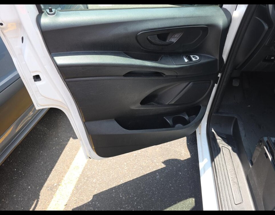 2020 MERCEDES-BENZ METRIS Cargo Van 126.0" WB photo 9