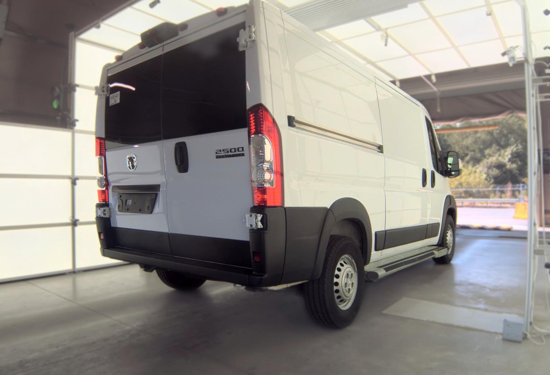 2025 RAM PROMASTER CARGO 136" WB - LOW ROOF photo 6