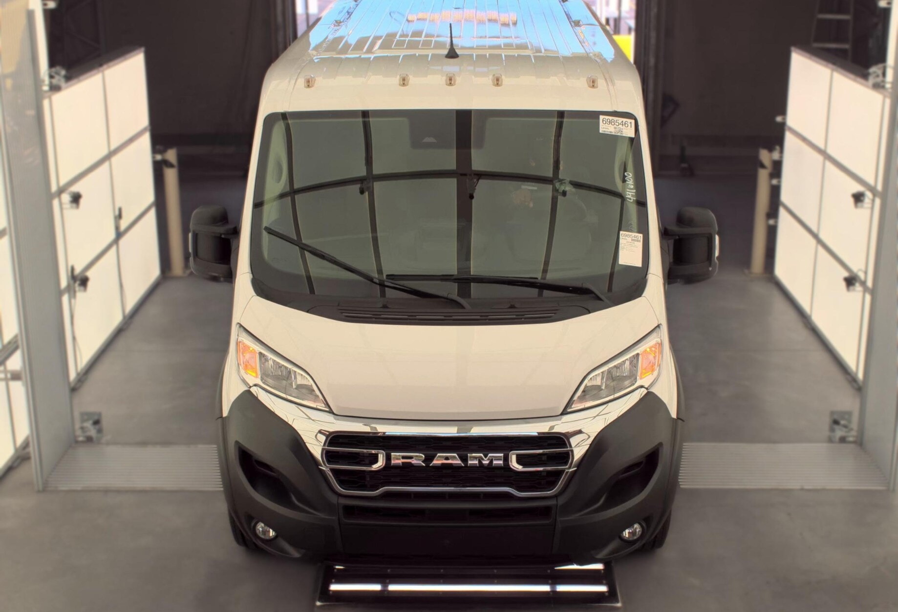2025 RAM PROMASTER CARGO 136" WB - LOW ROOF photo 2
