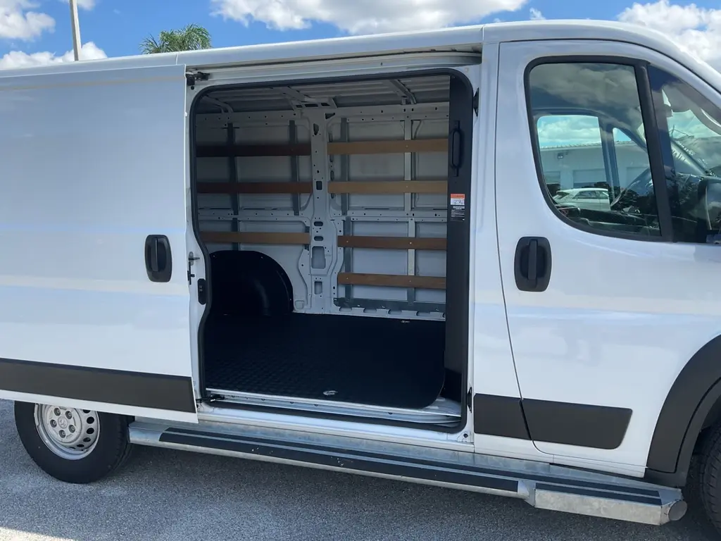2025 RAM PROMASTER CARGO 136" WB - LOW ROOF photo 14