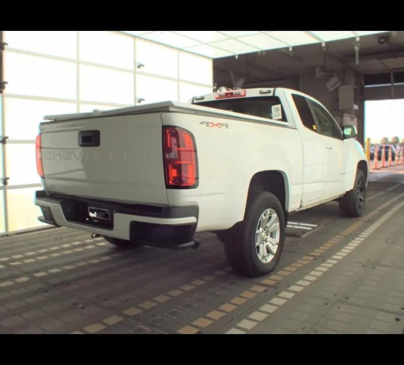 2022 CHEVROLET COLORADO 4WD LT photo 3