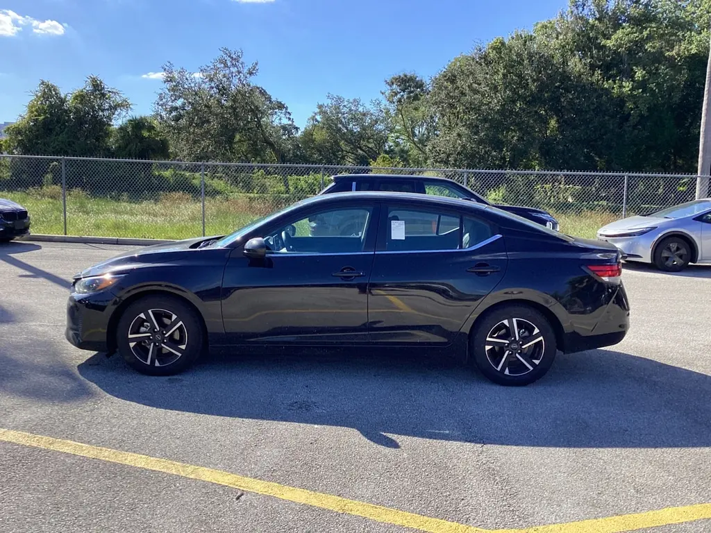 2025 NISSAN SENTRA SV photo 5