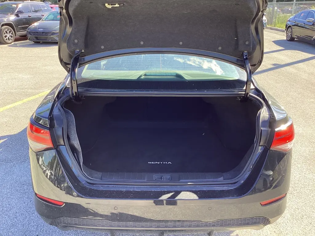 2025 NISSAN SENTRA SV photo 9