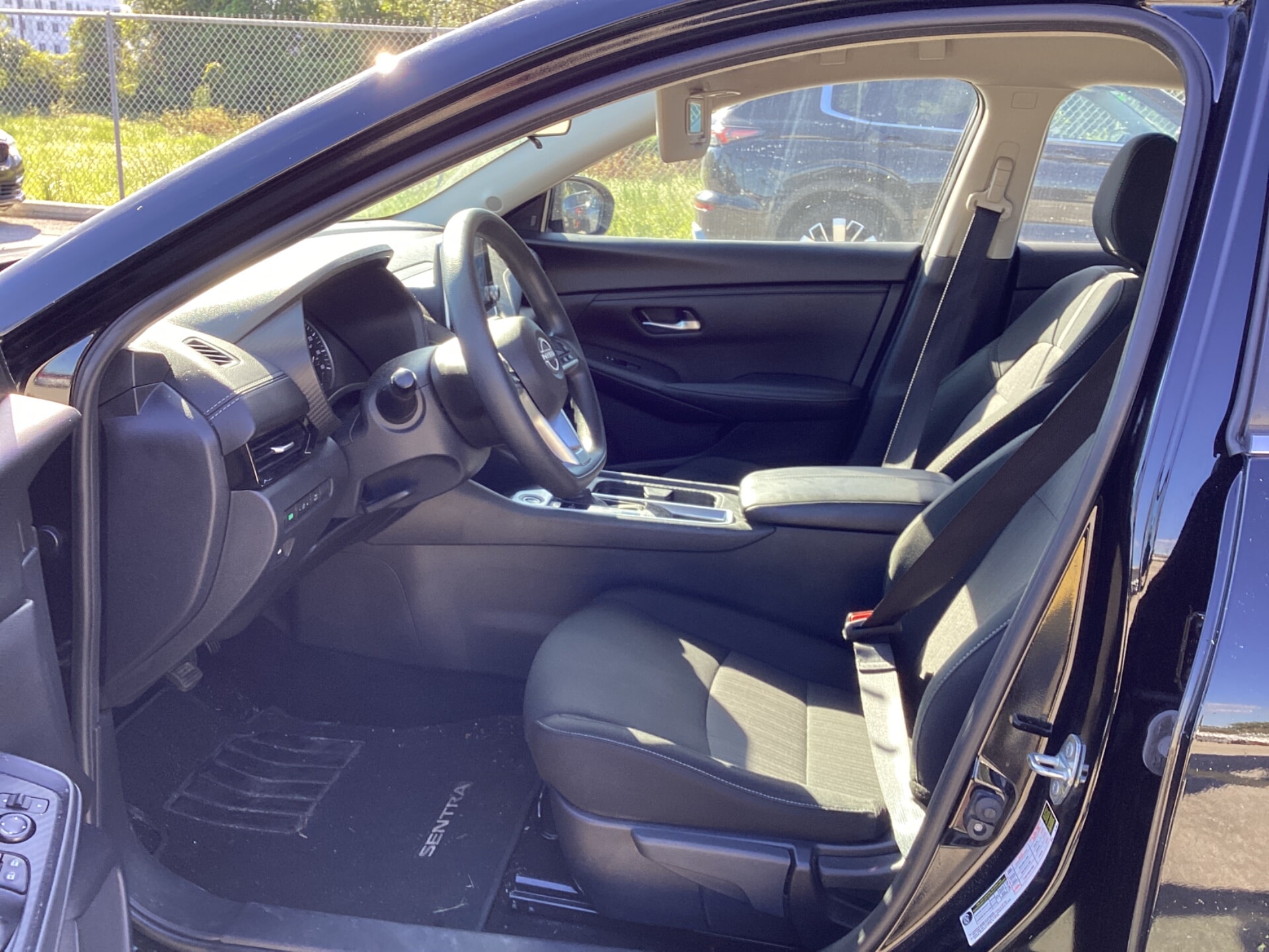 2025 NISSAN SENTRA SV photo 12