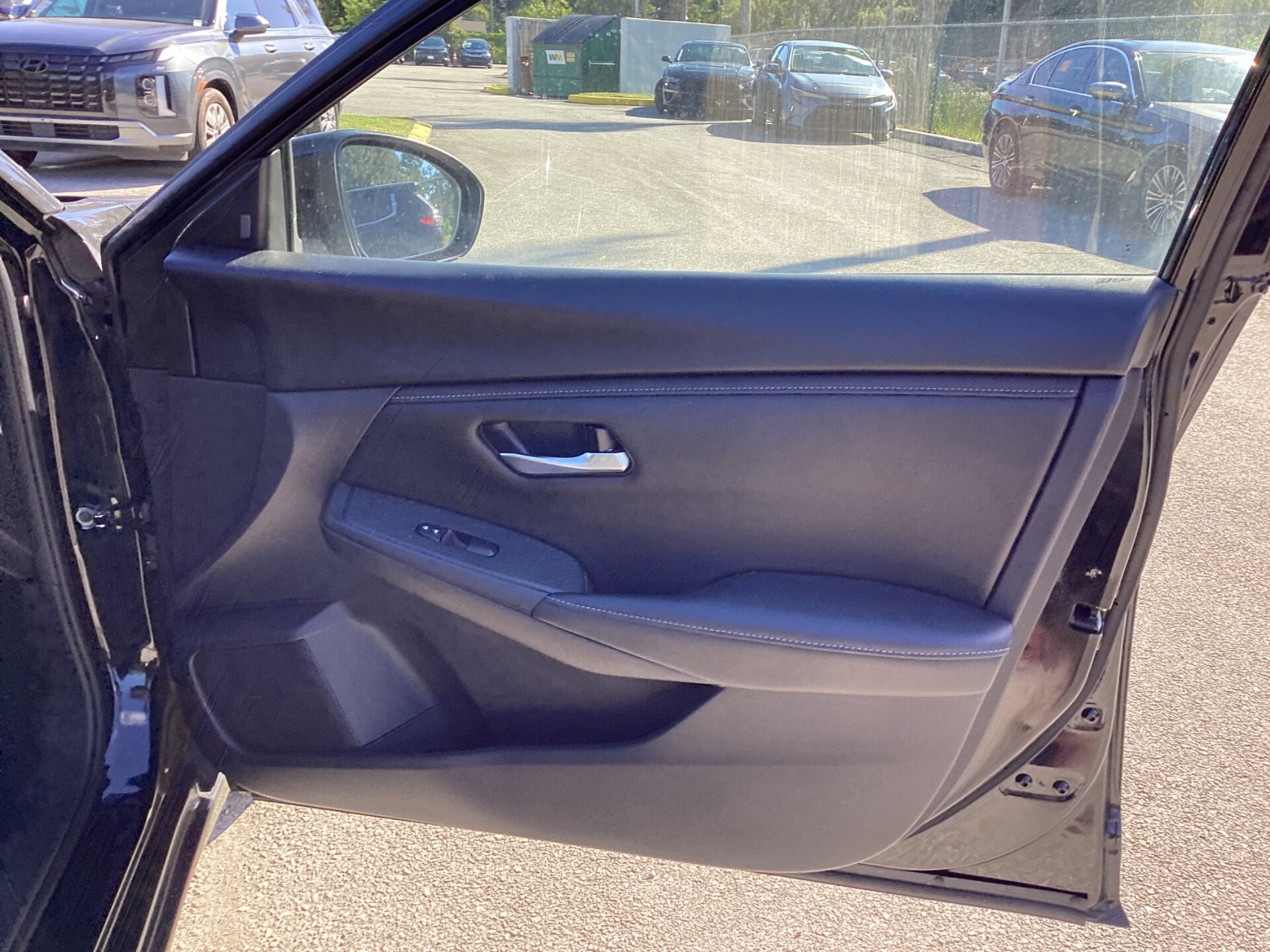 2025 NISSAN SENTRA SV photo 13