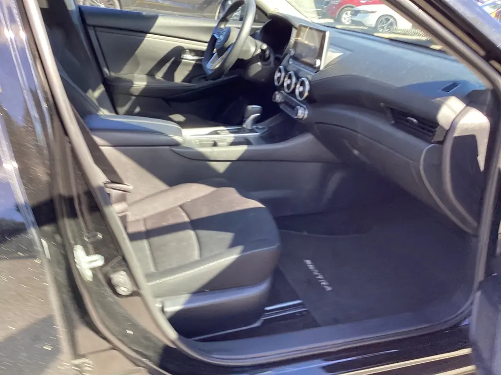 2025 NISSAN SENTRA SV photo 14