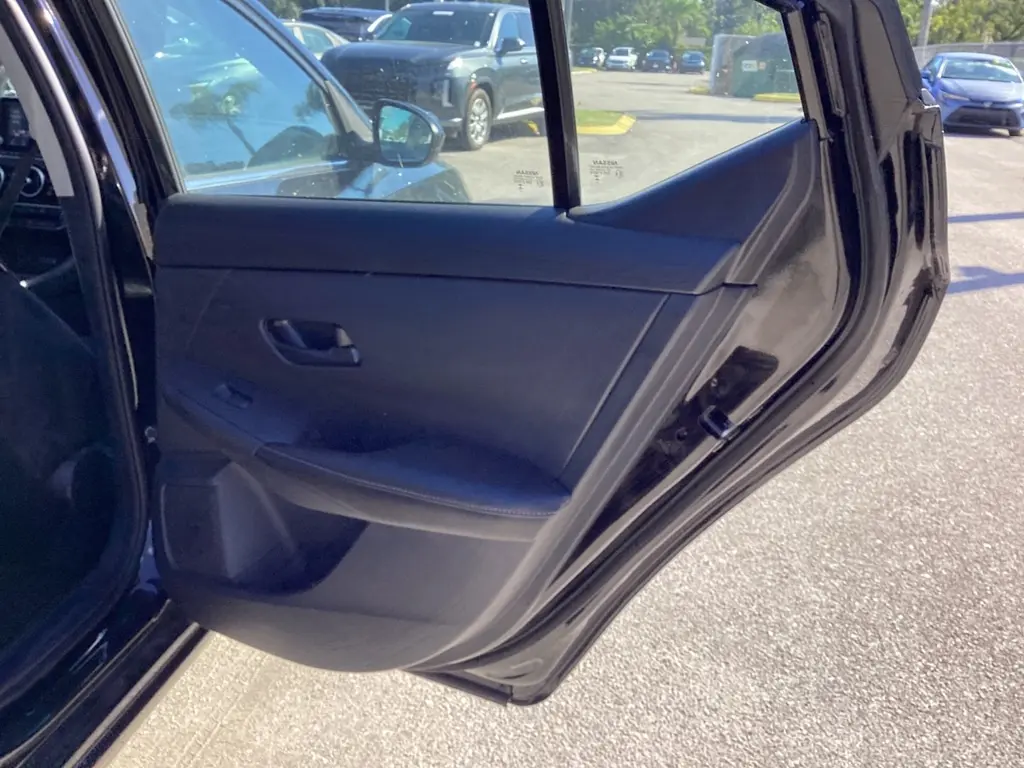 2025 NISSAN SENTRA SV photo 15