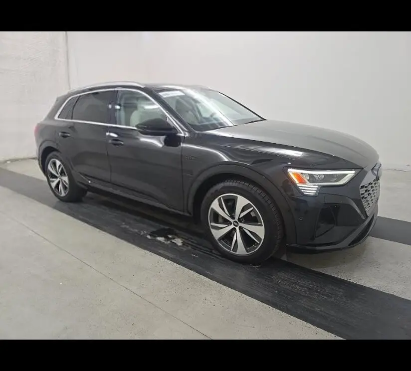2024 AUDI Q8 E-TRON PREMIUM PLUS photo 3