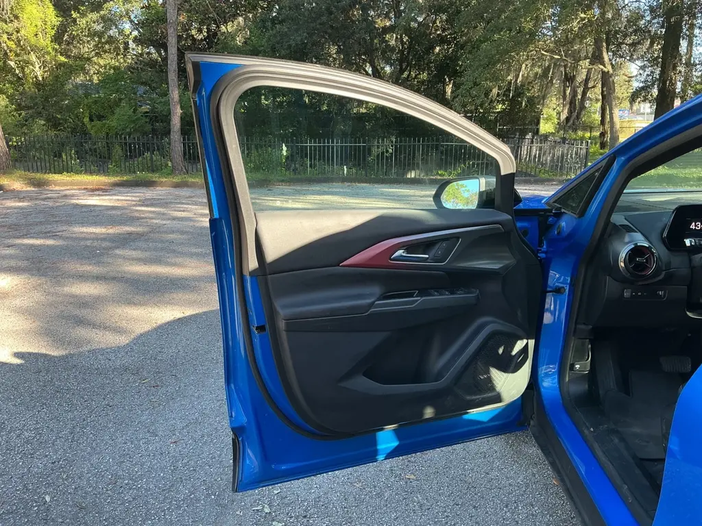 2024 CHEVROLET EQUINOX EV RS 2RS photo 9
