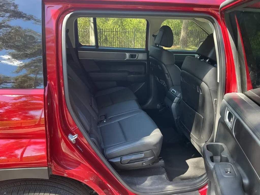 2025 HYUNDAI SANTA FE SEL photo 17
