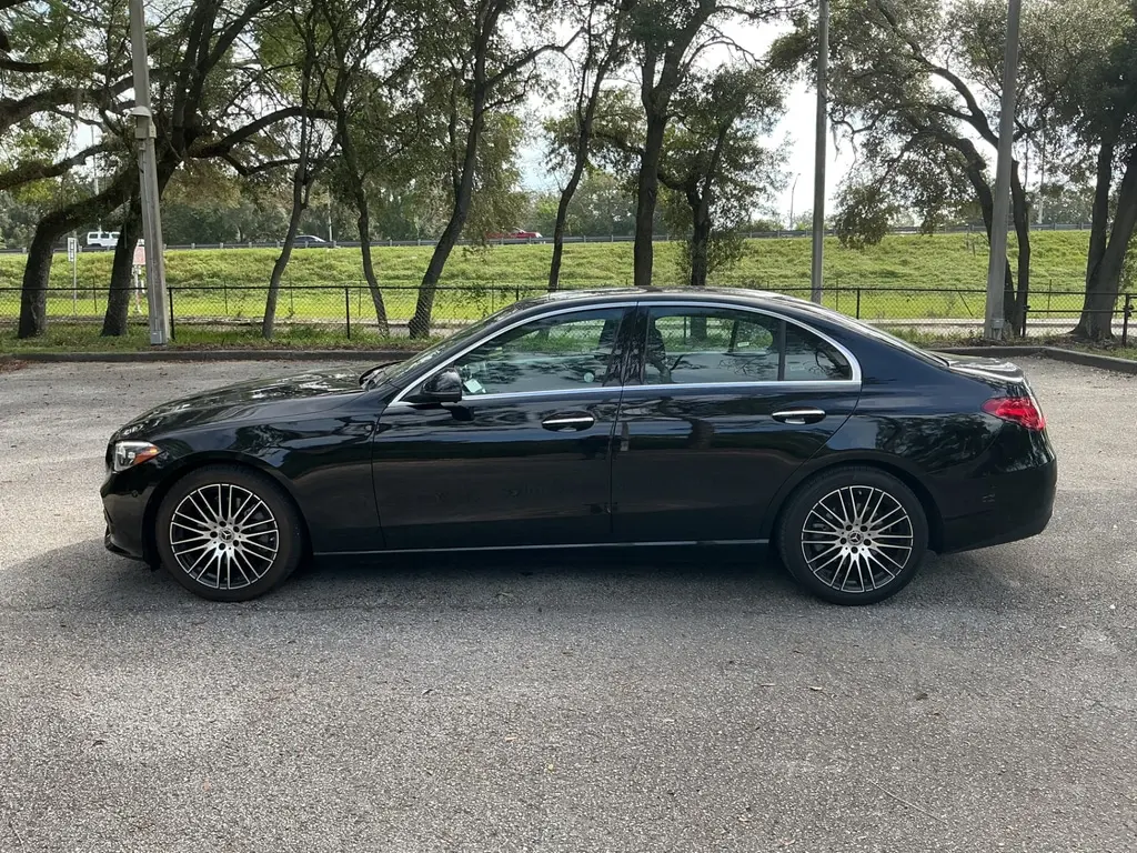 2025 MERCEDES-BENZ C-CLASS C 300 photo 2