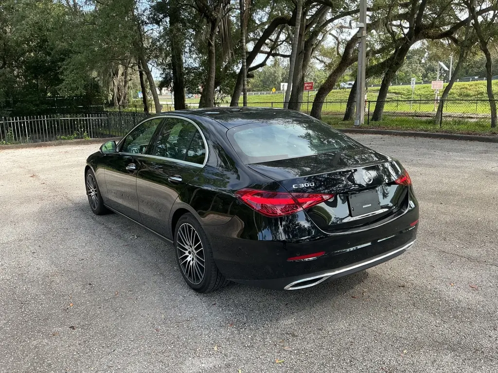 2025 MERCEDES-BENZ C-CLASS C 300 photo 3