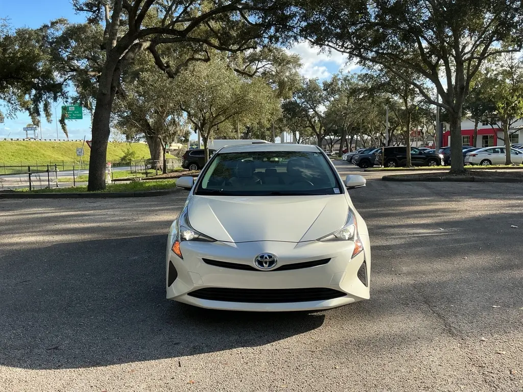 2016 TOYOTA PRIUS FOUR photo 8