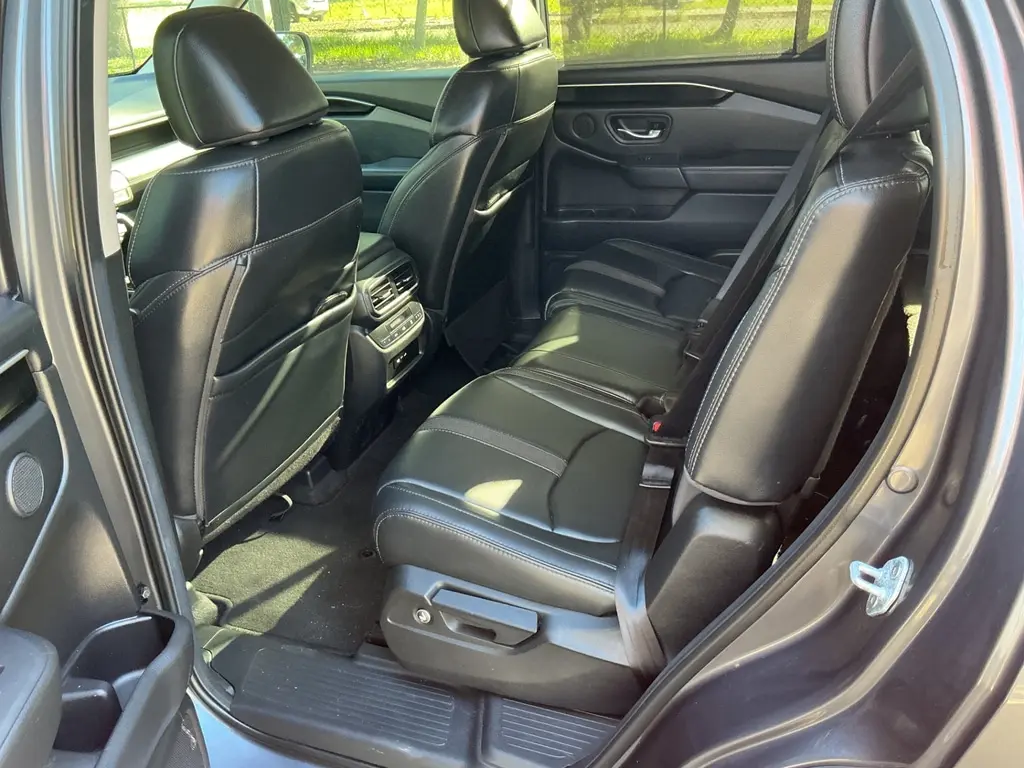 2025 HONDA PILOT EX-L photo 12