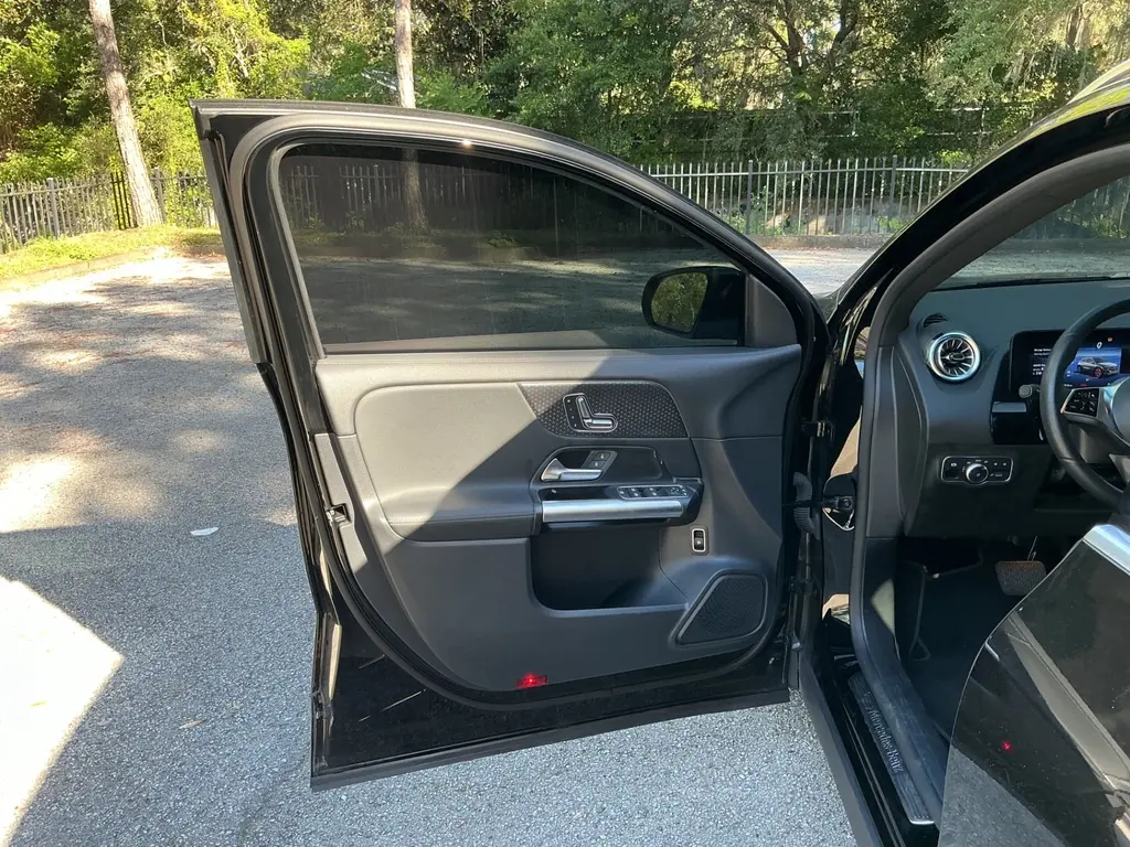 2025 MERCEDES-BENZ GLA GLA 250 photo 9
