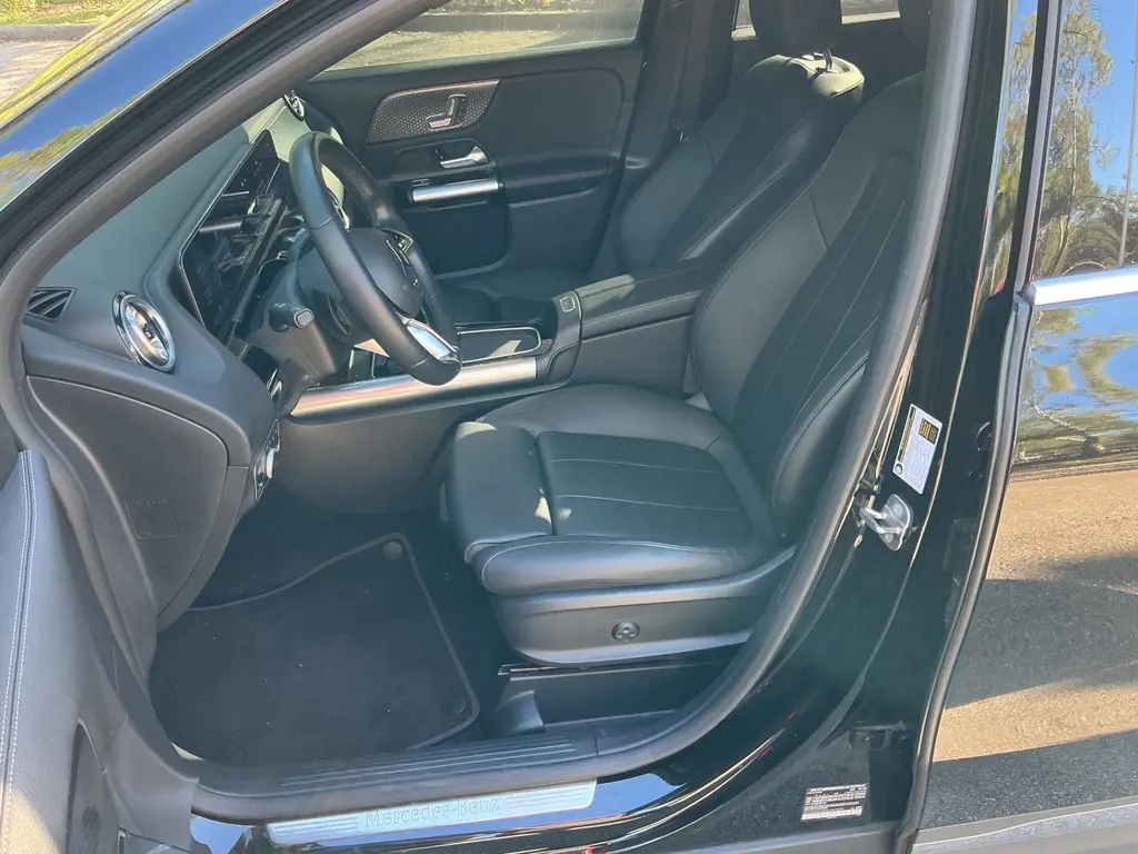 2025 MERCEDES-BENZ GLA GLA 250 photo 10