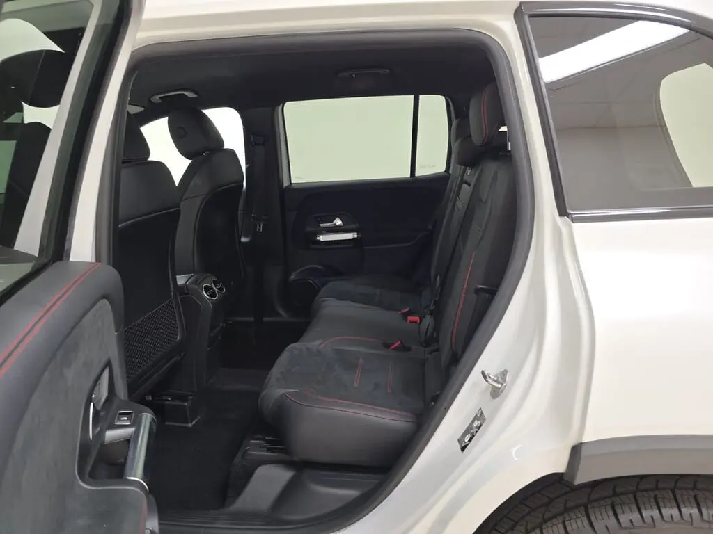 2022 MERCEDES-BENZ GLB GLB 250 photo 13