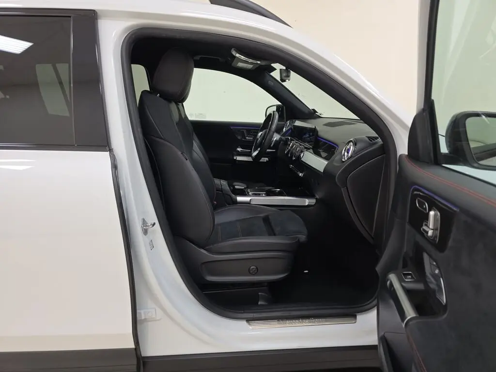 2022 MERCEDES-BENZ GLB GLB 250 photo 14