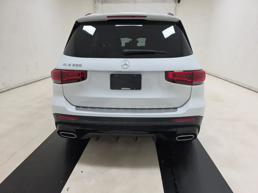 2022 MERCEDES-BENZ GLB GLB 250 photo 5