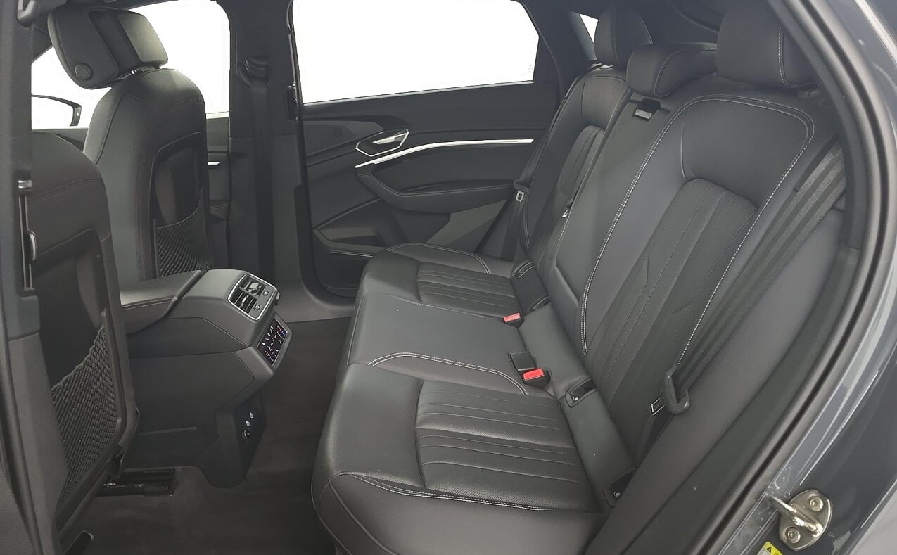 2024 AUDI Q8 E-TRON SPORTBACK S LINE PREMIUM PLUS photo 12