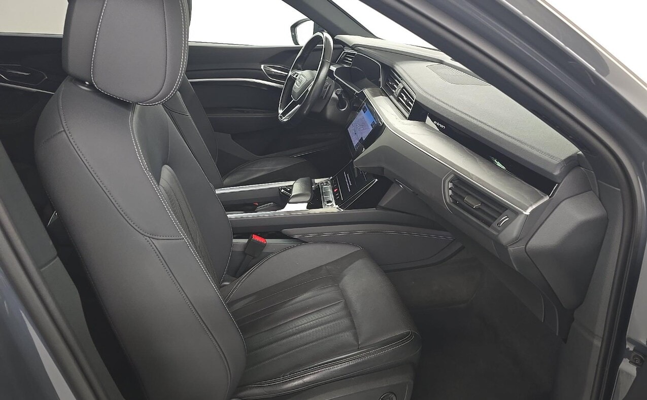 2024 AUDI Q8 E-TRON SPORTBACK S LINE PREMIUM PLUS photo 17