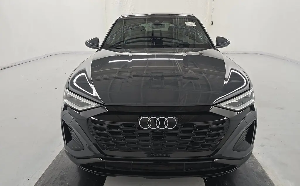2024 AUDI Q8 E-TRON SPORTBACK S LINE PREMIUM PLUS photo 6