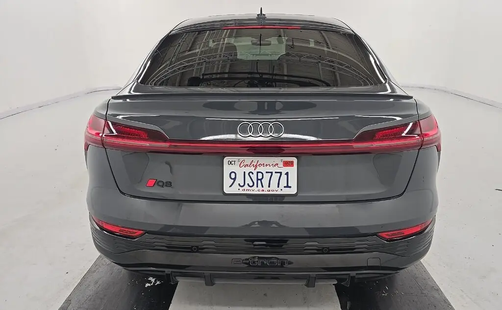 2024 AUDI Q8 E-TRON SPORTBACK S LINE PREMIUM PLUS photo 21