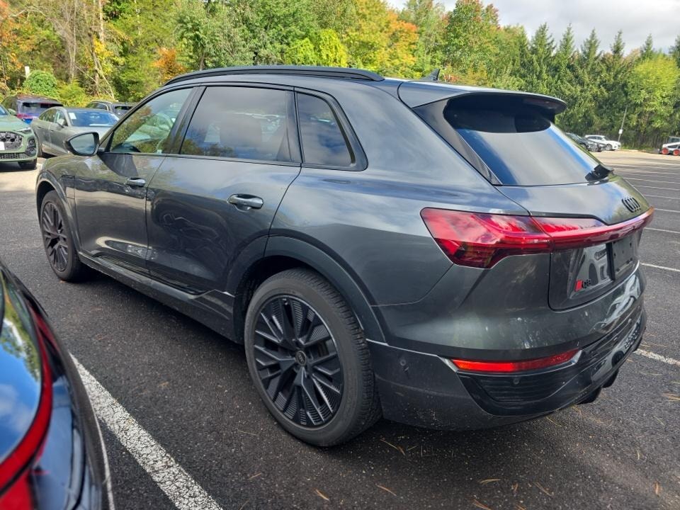2024 AUDI Q8 E-TRON PRESTIGE photo 5