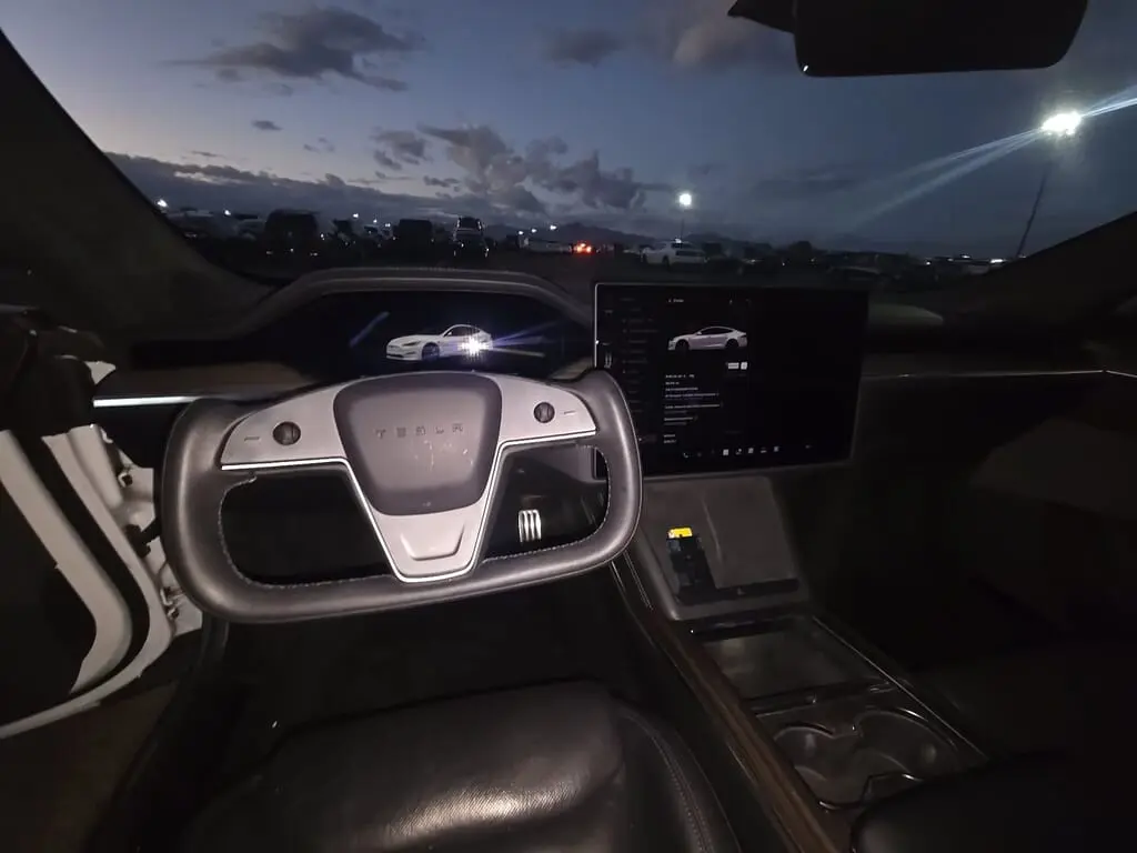 2022 TESLA MODEL S photo 13