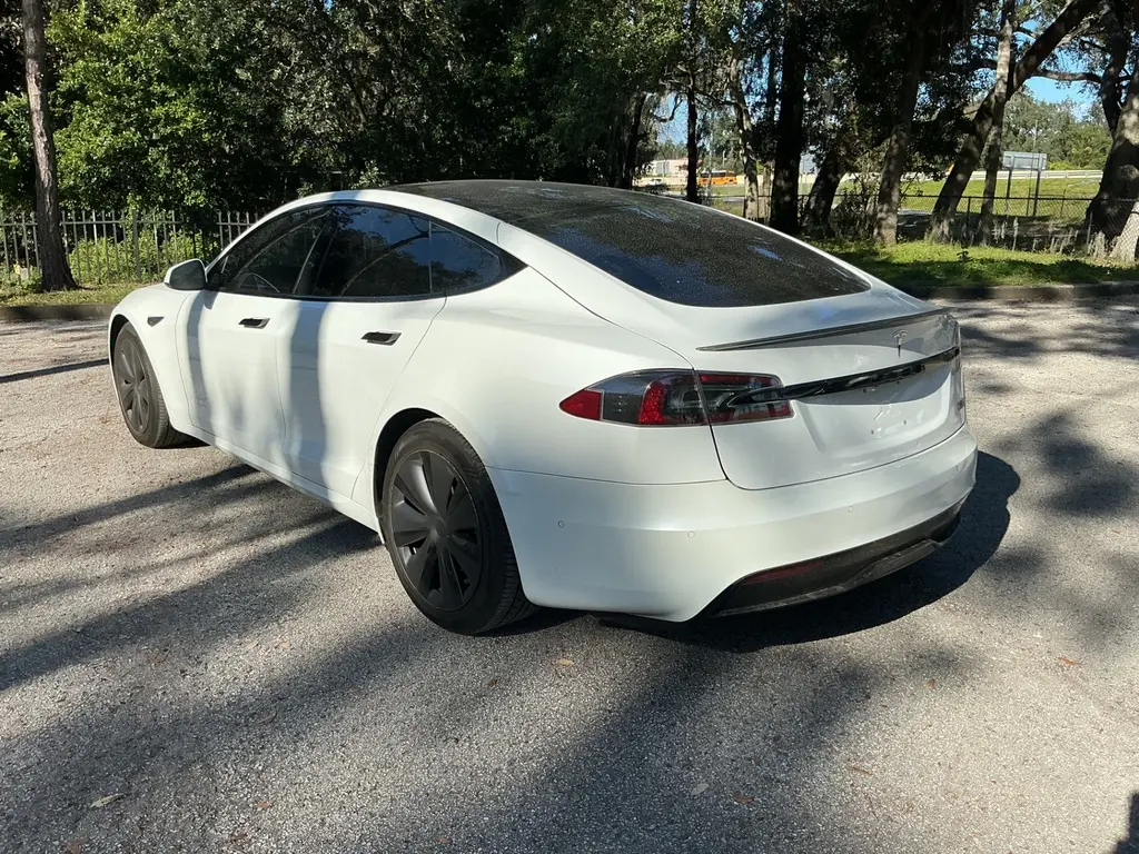 2022 TESLA MODEL S photo 3