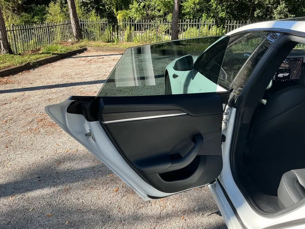 2022 TESLA MODEL S photo 11