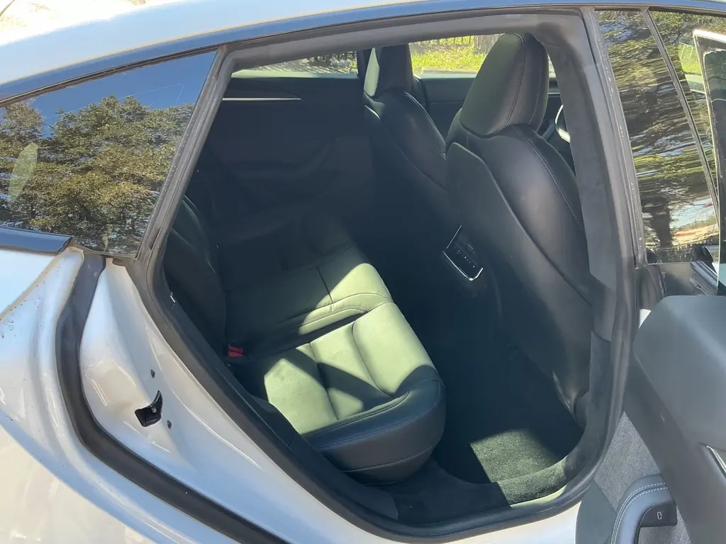 2022 TESLA MODEL S photo 16