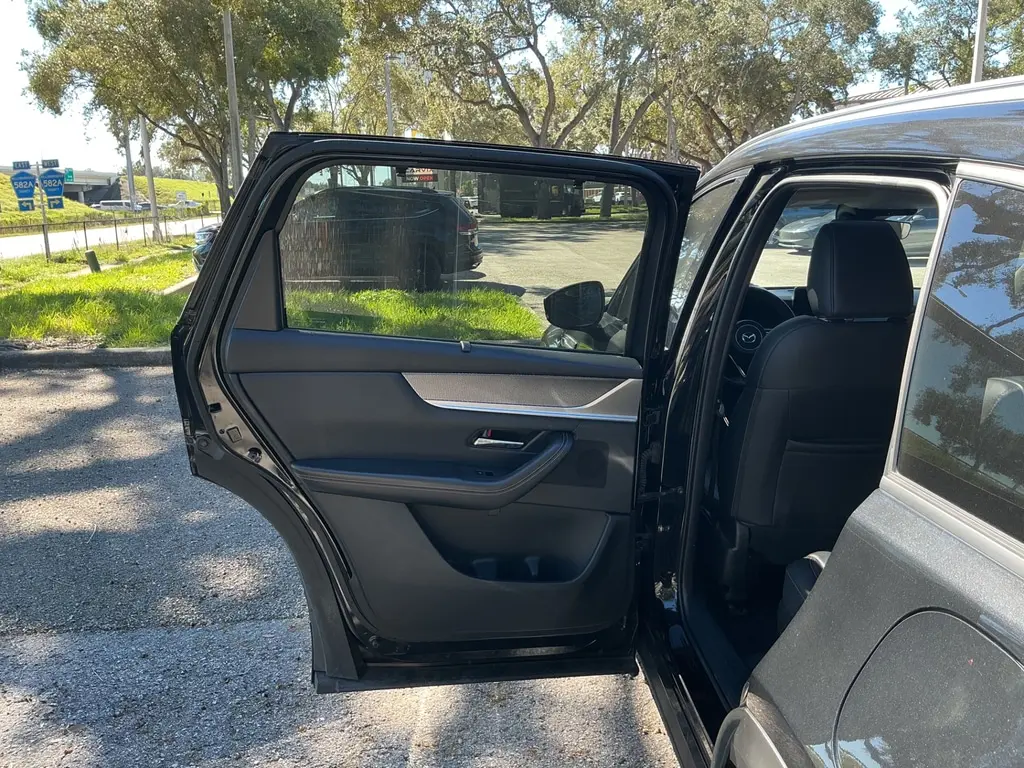 2024 MAZDA CX-90 PHEV PREFERRED photo 12