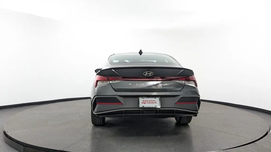 2025 HYUNDAI ELANTRA SEL SPORT photo 6