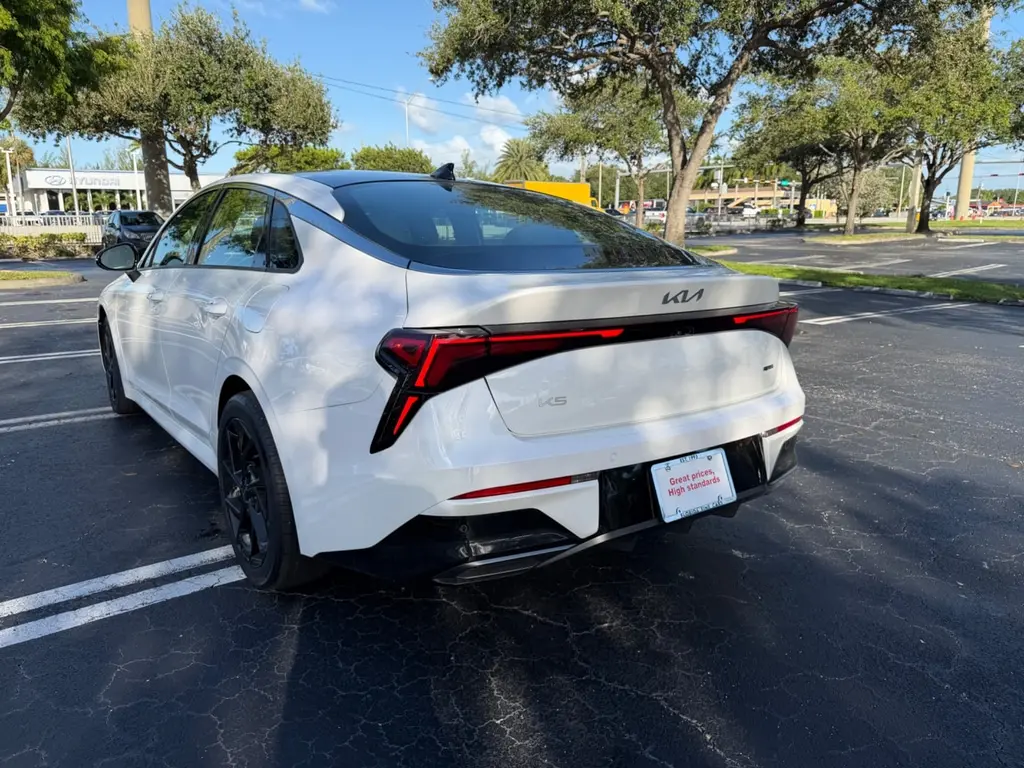 2026 KIA K5 GT-LINE photo 3
