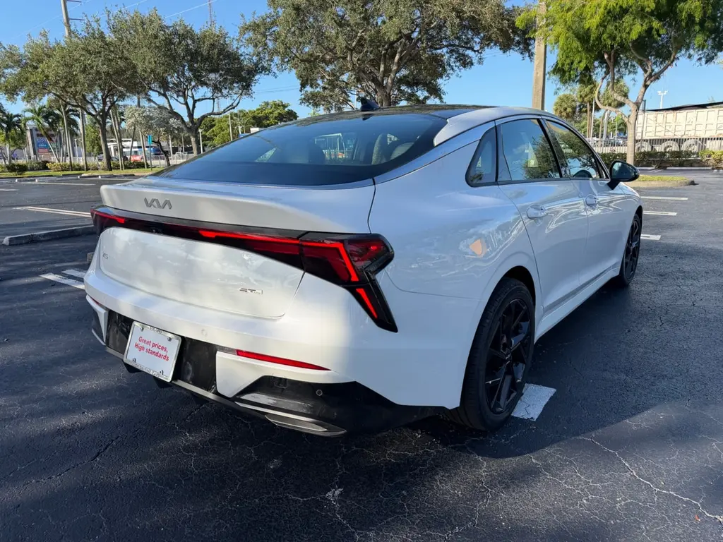 2026 KIA K5 GT-LINE photo 5