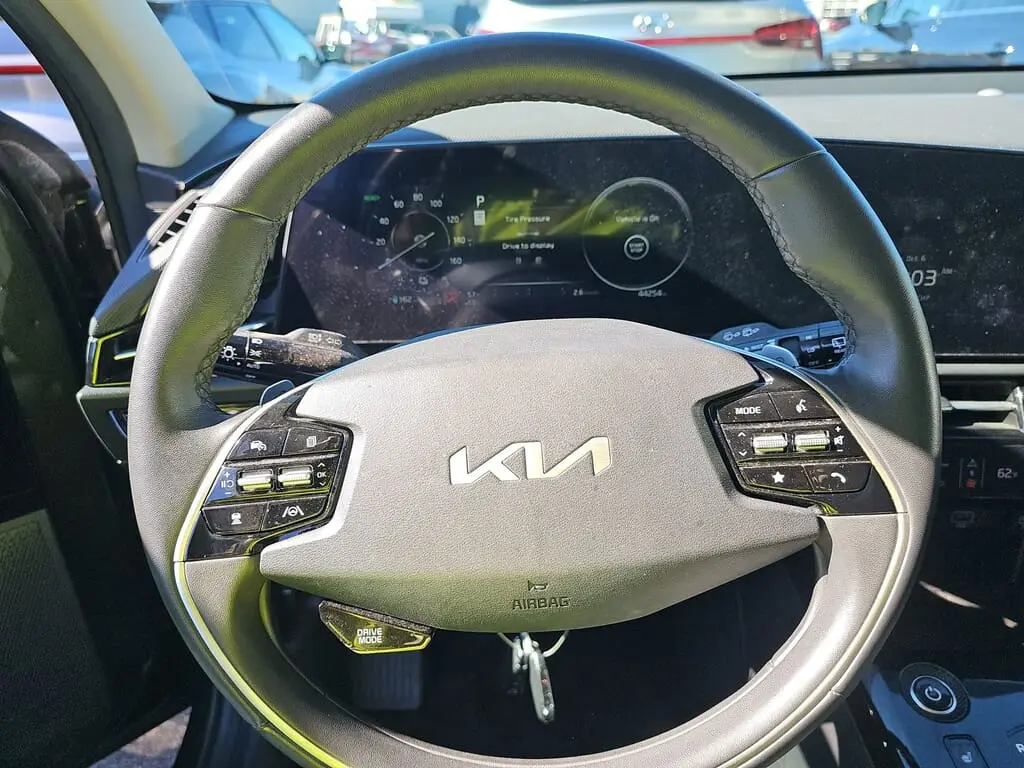 2023 KIA NIRO EV WIND photo 6