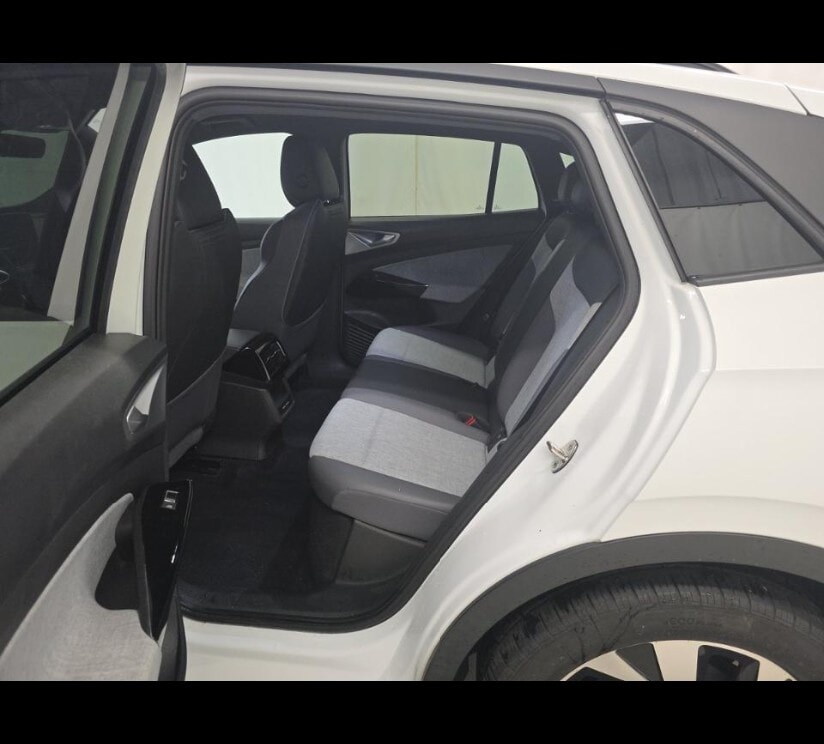 2023 VOLKSWAGEN ID.4 PRO photo 10