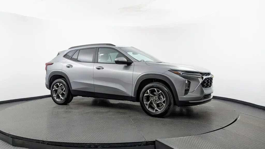 2026 CHEVROLET TRAX LT photo 8