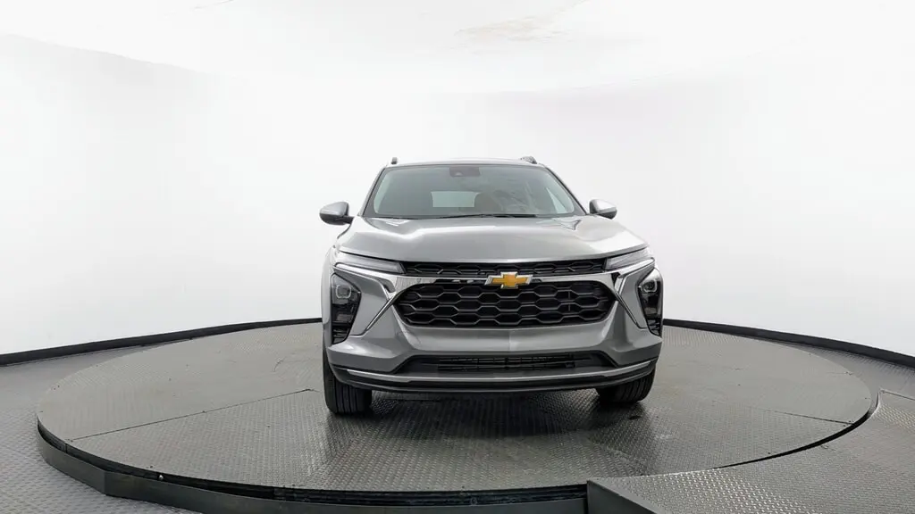2026 CHEVROLET TRAX LT photo 9