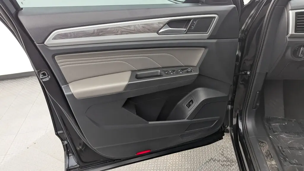 2023 VOLKSWAGEN ATLAS CROSS SPORT 3.6L V6 SE W/TECHNOLOGY photo 12