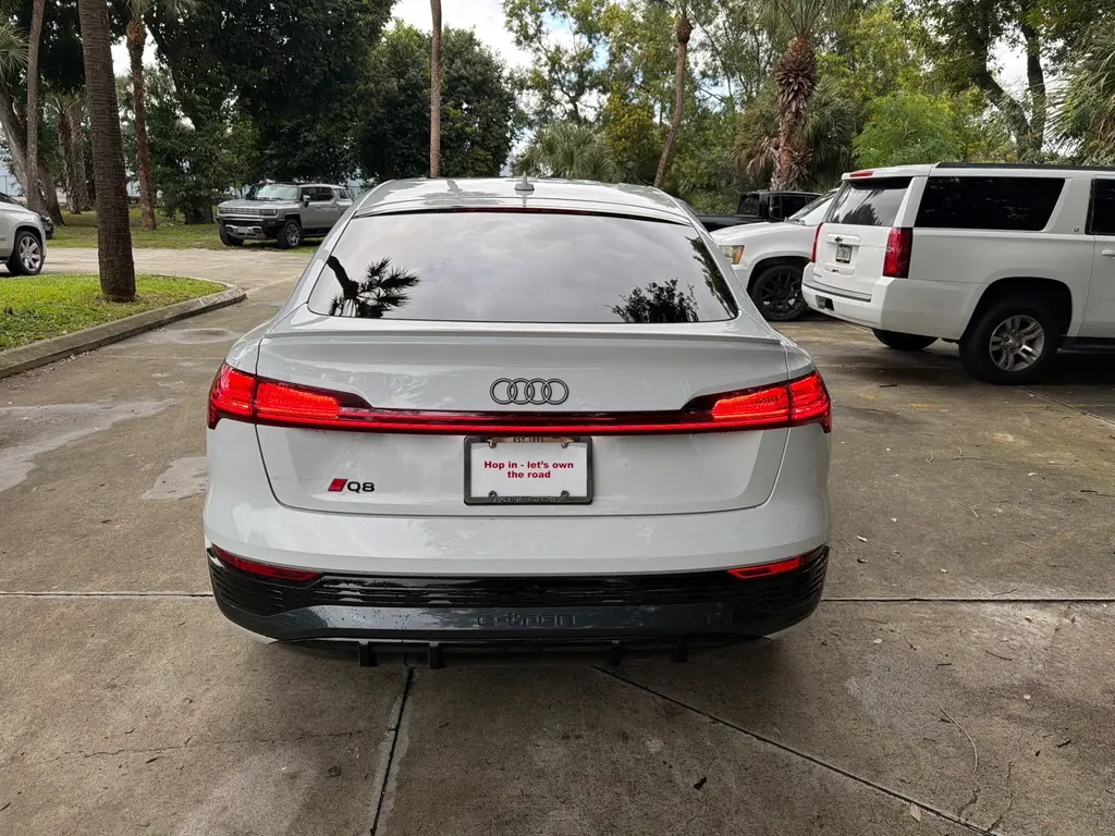 2024 AUDI Q8 E-TRON SPORTBACK S LINE PREMIUM PLUS photo 7