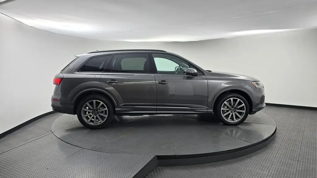 2023 AUDI Q7 PREMIUM PLUS photo 8