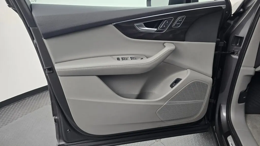 2023 AUDI Q7 PREMIUM PLUS photo 12